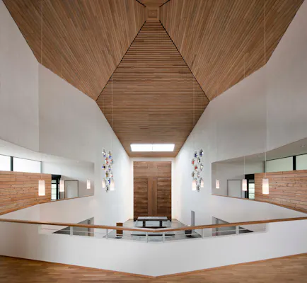 1. Preis Energieeffizienz: Umnutzung / Umbau der Melanchthonkirche Hannover, dreibund architekten BDA           ballerstedt | helms | koblank | PartGmbB, Stukkateurmeister Martin Schwarze