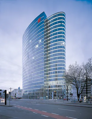 Foto: Architekturfotograf Tomas Riehle, Bergisch-Gladbach