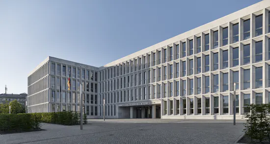 Stadtplatz, Haupteingang