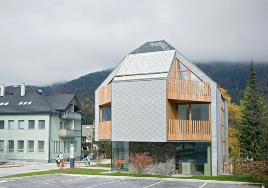 Projekt Alpine Ski Apartments Competitionline