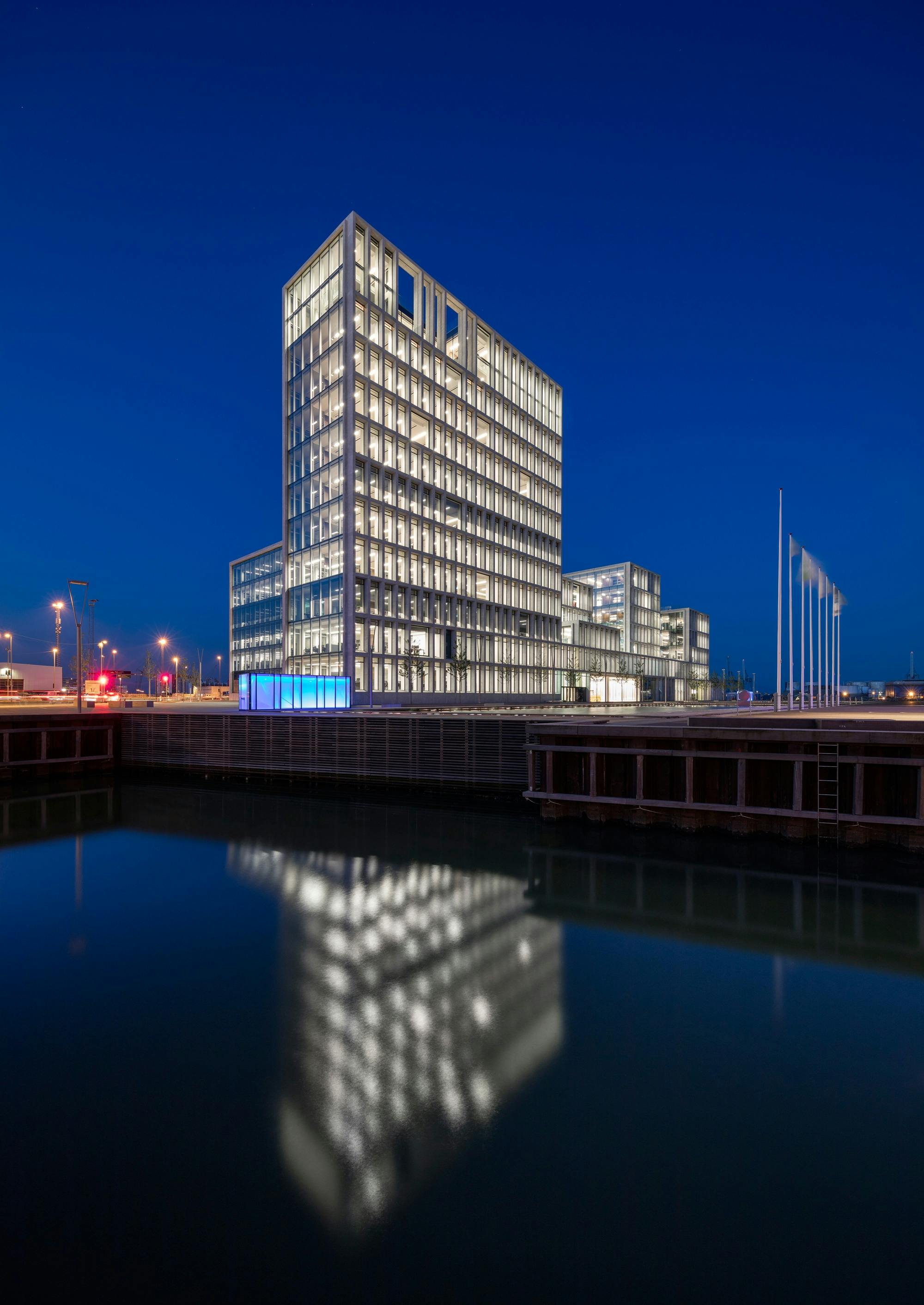 Projekt BESTSELLER, Office complexcompetitionline Projekt BESTSELLER, Office complexcompetitionline